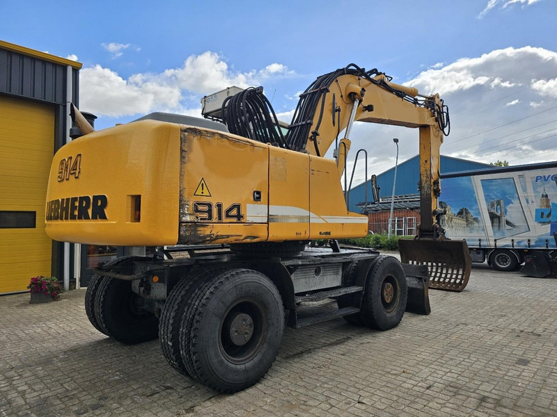 Liebherr A914 - Escavadeira de rodas: foto 5 Liebherr A914 - Escavadeira de rodas: foto 5