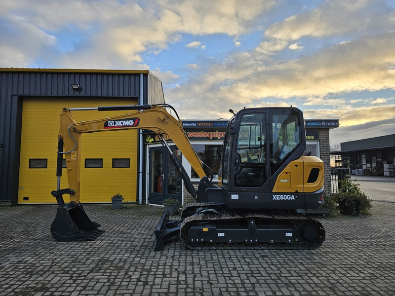 XCMG XE60GA - Mini escavadeira: foto 1 XCMG XE60GA - Mini escavadeira: foto 1