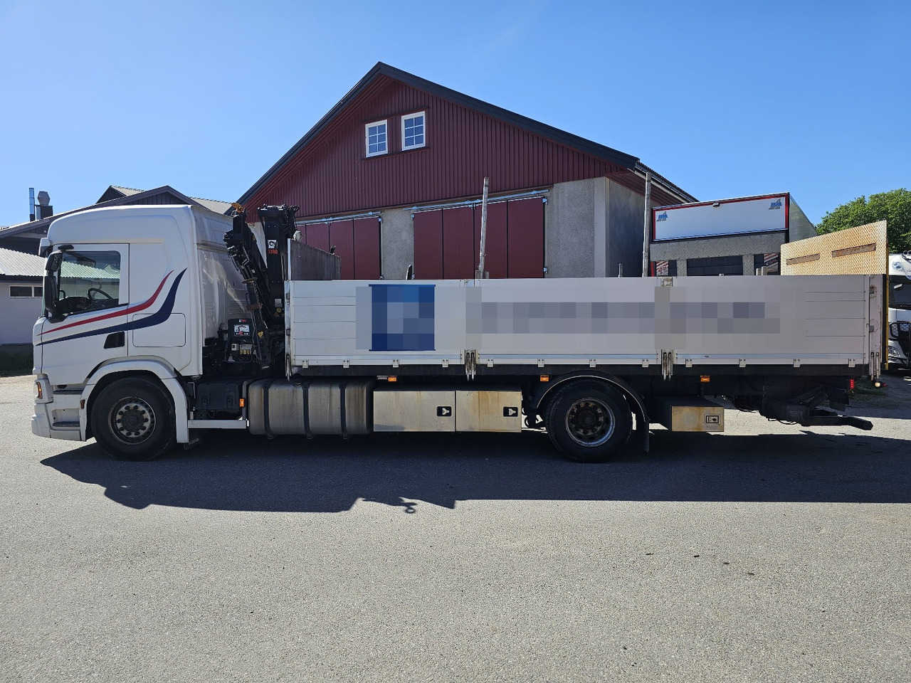 Scania P320 - Camião de caixa aberta/ Plataforma, Camião grua: foto 2 Scania P320 - Camião de caixa aberta/ Plataforma, Camião grua: foto 2