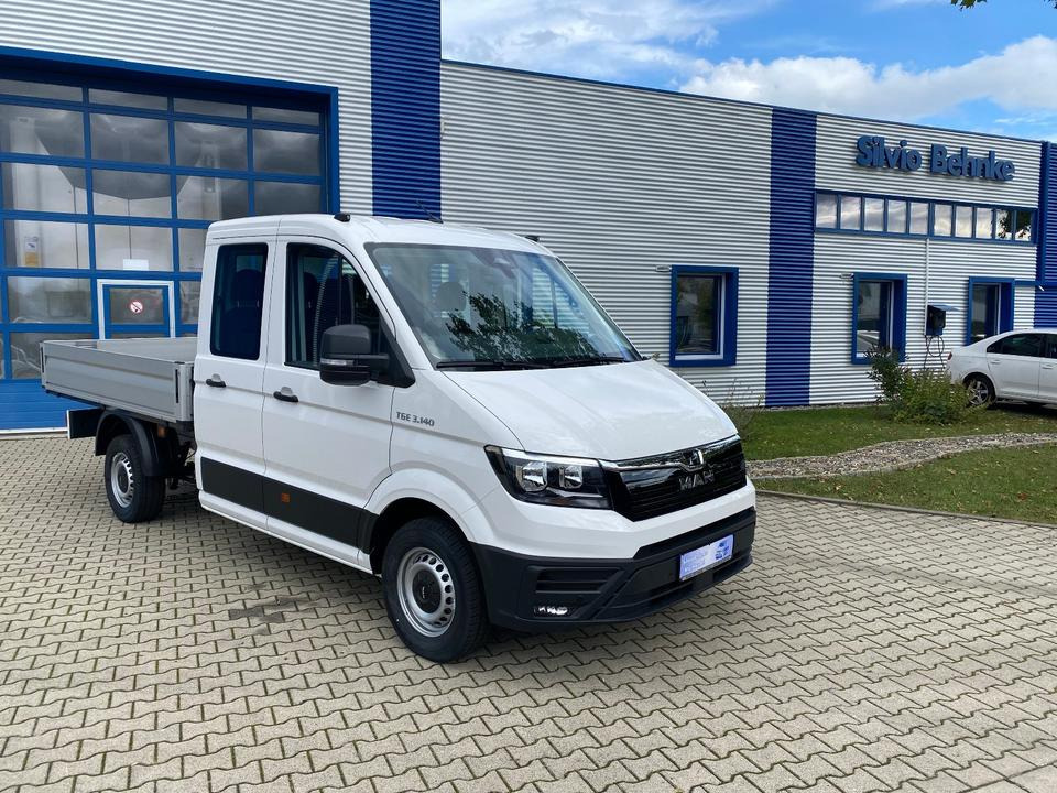 MAN TGE 3.140 Doka Pritsche Next Level *TEMPO*KLIMA*CAM*AHK*APP*PDC*INKL.19% MWST*SOFORT!* - Carrinha de caixa aberta, Carrinha cabine dupla: foto 1 MAN TGE 3.140 Doka Pritsche Next Level *TEMPO*KLIMA*CAM*AHK*APP*PDC*INKL.19% MWST*SOFORT!* - Carrinha de caixa aberta, Carrinha cabine dupla: foto 1
