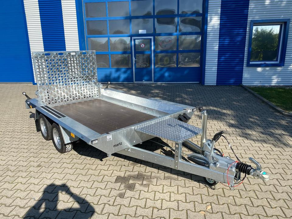 Martz Tieflader Maschinenanhänger 3500KG *NUTZLAST 2904KG*INKL.19% MWST*SOFORT!* - Reboque porta máquinas: foto 3 Martz Tieflader Maschinenanhänger 3500KG *NUTZLAST 2904KG*INKL.19% MWST*SOFORT!* - Reboque porta máquinas: foto 3