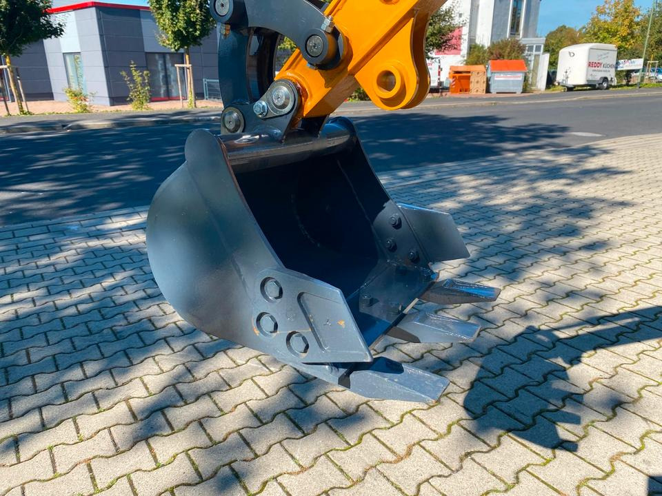 Mini escavadeira Minibagger BK1250KSR inkl. Schaufelpaket *INKL.19% MWST*KUBOTA*SCHWENKARM*VERSTELLFAHRW*SOFORT!*: foto 10 Mini escavadeira Minibagger BK1250KSR inkl. Schaufelpaket *INKL.19% MWST*KUBOTA*SCHWENKARM*VERSTELLFAHRW*SOFORT!*: foto 10