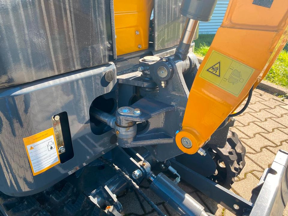 Mini escavadeira Minibagger BK1250KSR inkl. Schaufelpaket *INKL.19% MWST*KUBOTA*SCHWENKARM*VERSTELLFAHRW*SOFORT!*: foto 8 Mini escavadeira Minibagger BK1250KSR inkl. Schaufelpaket *INKL.19% MWST*KUBOTA*SCHWENKARM*VERSTELLFAHRW*SOFORT!*: foto 8