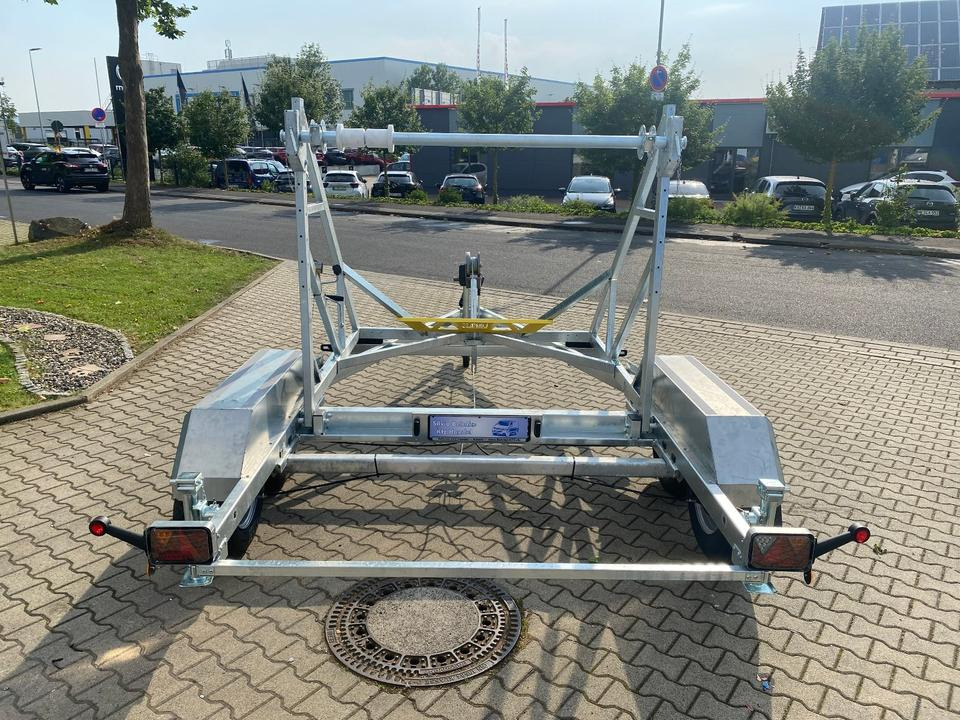 Vermietung / Kabelanhänger 3500KG / Nutzlast 2825KG / Kabeltrommel-Anhänger / Glasfaser/ 1 Monat - Reboque para bobinas: foto 5 Vermietung / Kabelanhänger 3500KG / Nutzlast 2825KG / Kabeltrommel-Anhänger / Glasfaser/ 1 Monat - Reboque para bobinas: foto 5