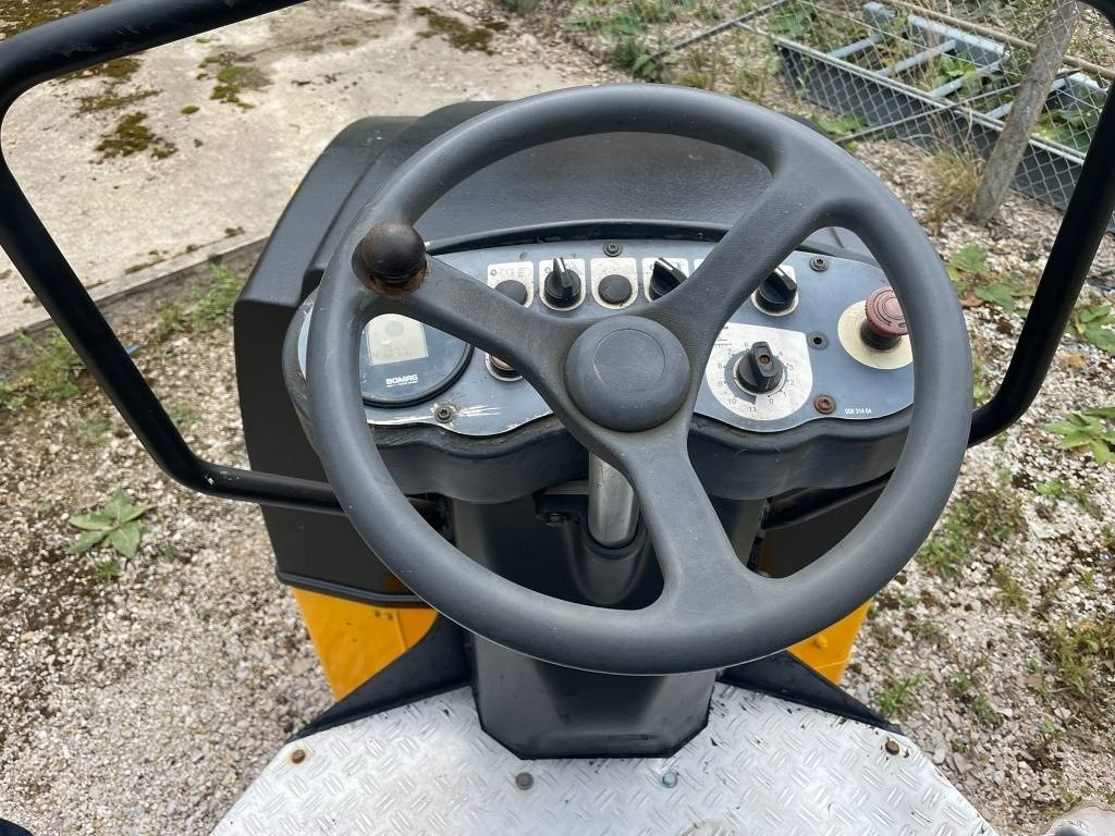 Compactador de asfalto Bomag BW 120 AD-4: foto 9