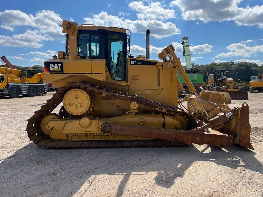CAT D 6 T LGP - Buldôzer: foto 5 CAT D 6 T LGP - Buldôzer: foto 5