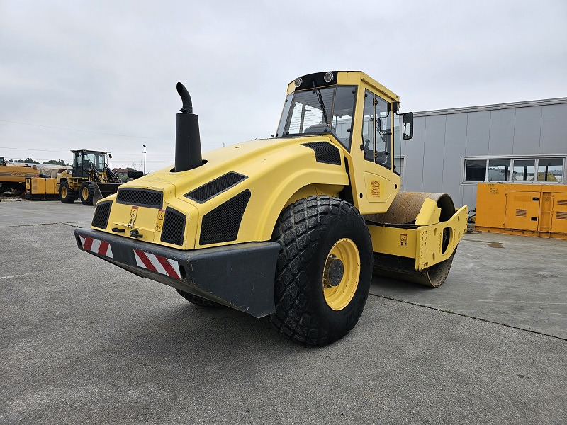 BOMAG BW213DH-4 - Compactador: foto 3 BOMAG BW213DH-4 - Compactador: foto 3