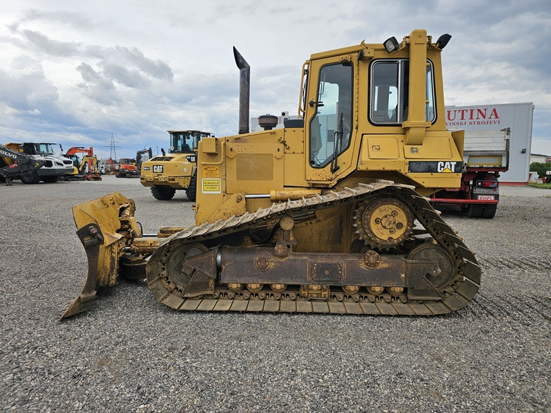 CATERPILLAR D4H - Buldôzer: foto 2 CATERPILLAR D4H - Buldôzer: foto 2