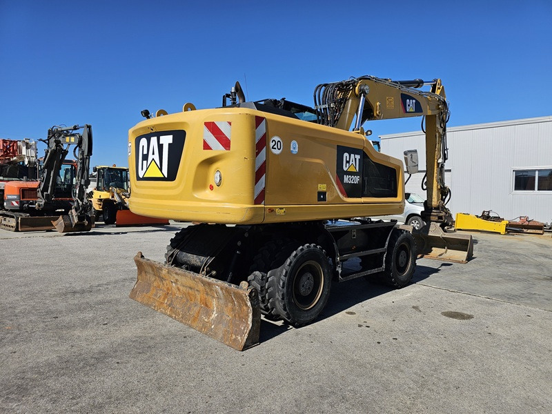 CATERPILLAR M320F - Escavadeira de rodas: foto 4 CATERPILLAR M320F - Escavadeira de rodas: foto 4
