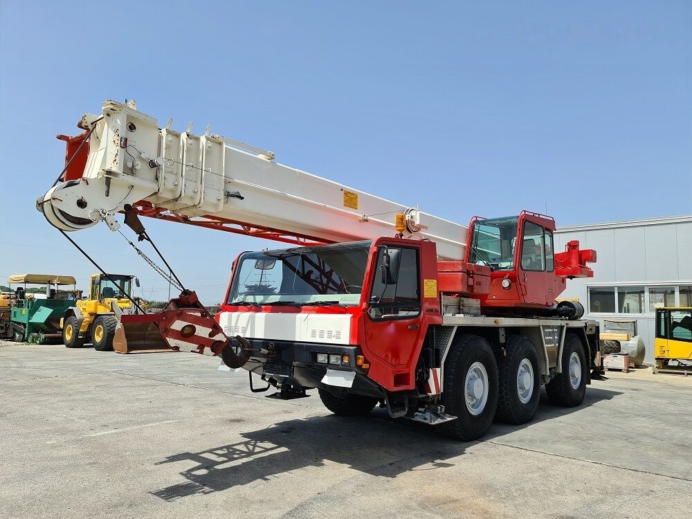 FAUN RTF40-3 6X6X6 Jib - Grua móvel: foto 2 FAUN RTF40-3 6X6X6 Jib - Grua móvel: foto 2
