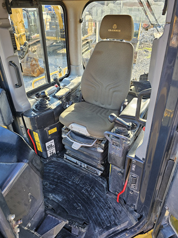 Locação financeira de KOMATSU D65WX-17 KOMATSU D65WX-17: foto 8 Locação financeira de KOMATSU D65WX-17 KOMATSU D65WX-17: foto 8