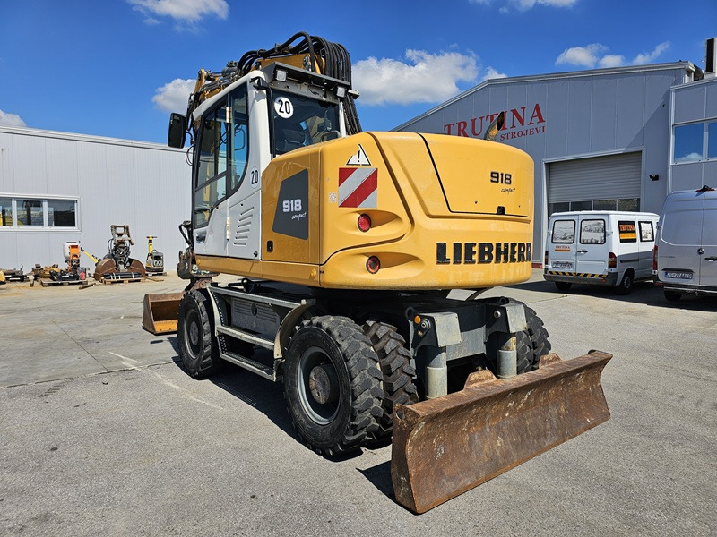 LIEBHERR A918 Compact - Escavadeira de rodas: foto 2 LIEBHERR A918 Compact - Escavadeira de rodas: foto 2