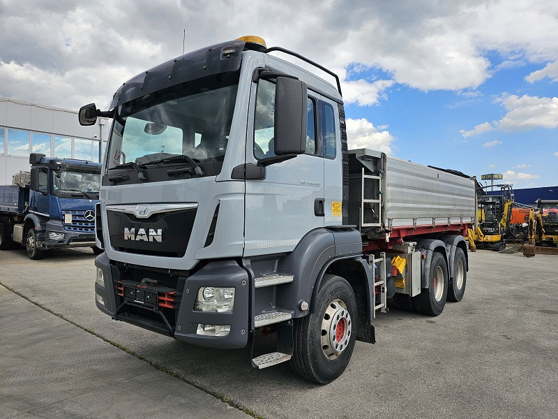 MAN TGS 26.440 6x4 EUR 6 Intarder kipper - Camião basculante: foto 4 MAN TGS 26.440 6x4 EUR 6 Intarder kipper - Camião basculante: foto 4