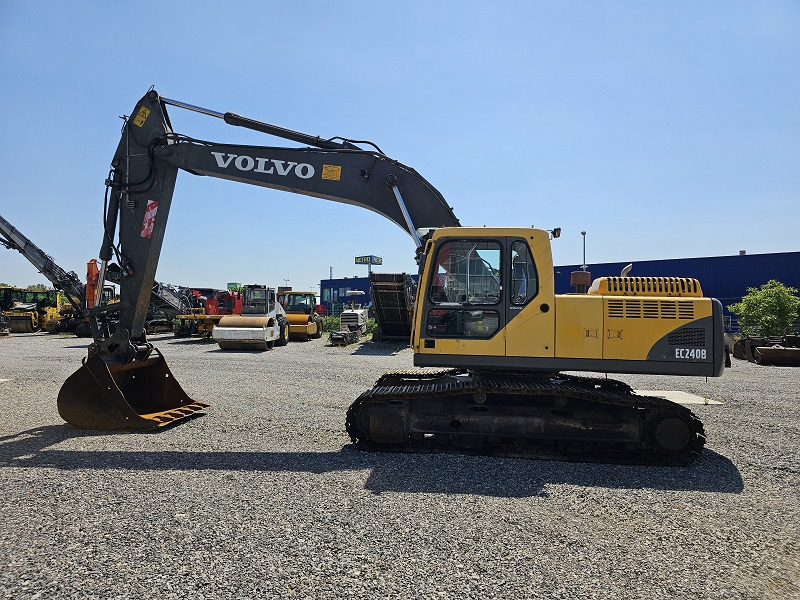 VOLVO EC240BNLC - Escavadora de rastos: foto 2 VOLVO EC240BNLC - Escavadora de rastos: foto 2