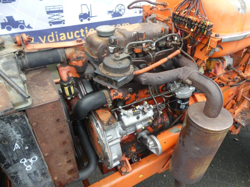 Trator Renault Super 7 Vineyard: foto 40