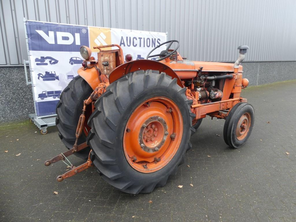 Trator Renault Super 7 Vineyard: foto 46