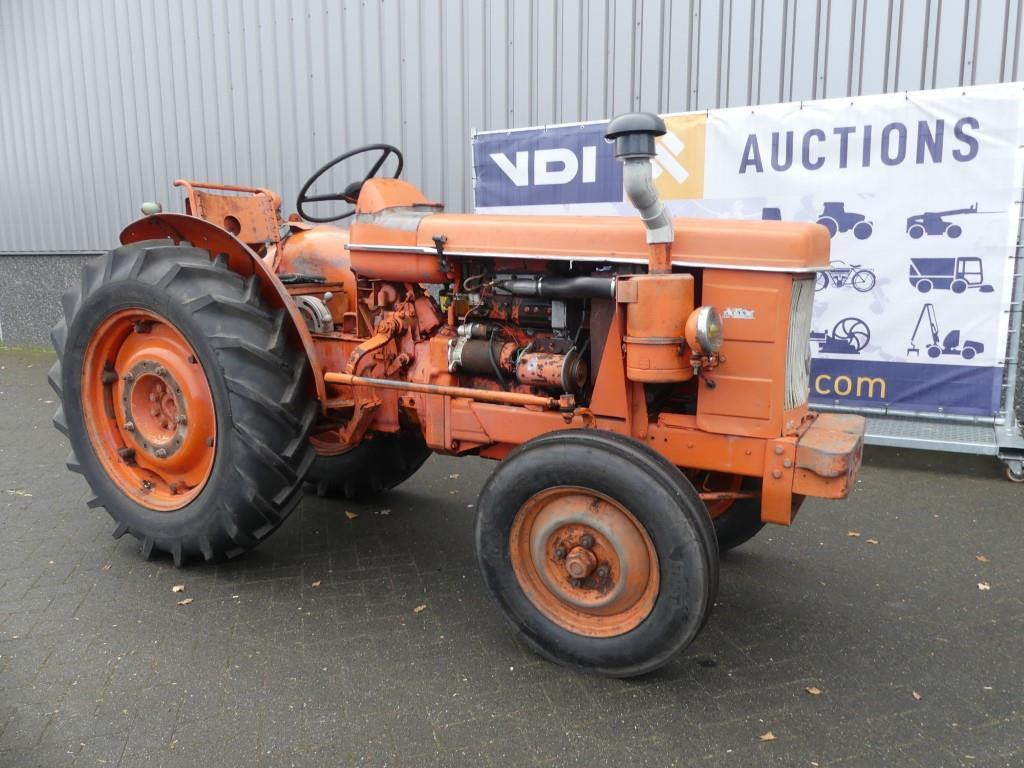 Trator Renault Super 7 Vineyard: foto 43