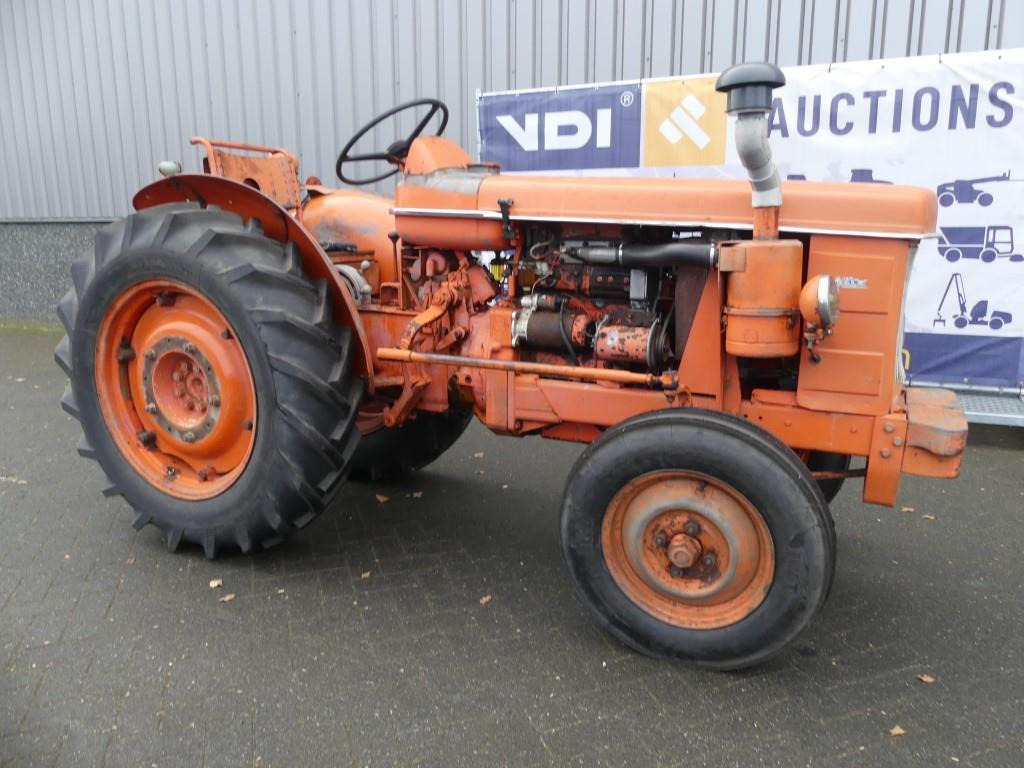Trator Renault Super 7 Vineyard: foto 44