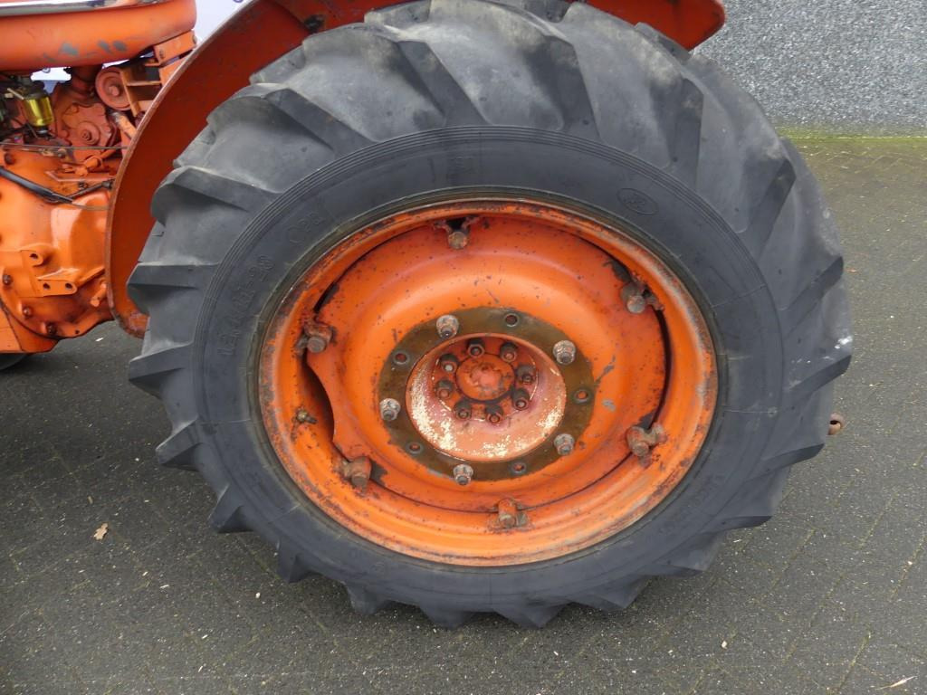 Trator Renault Super 7 Vineyard: foto 11