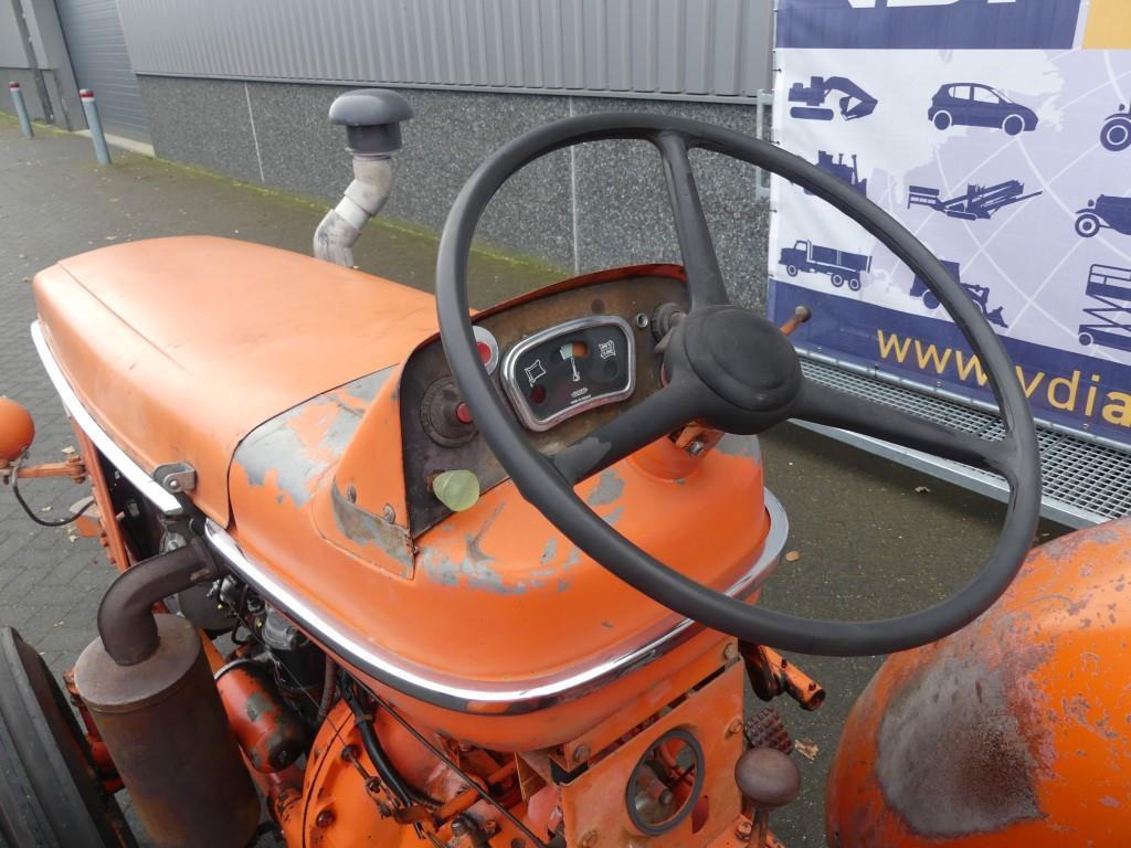 Trator Renault Super 7 Vineyard: foto 15