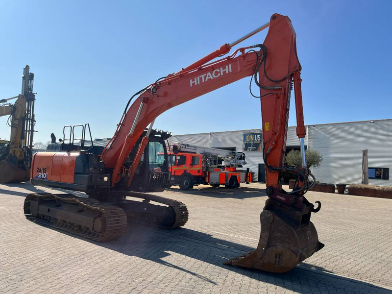 Hitachi ZX 210 LC-6 - Escavadora de rastos: foto 4 Hitachi ZX 210 LC-6 - Escavadora de rastos: foto 4