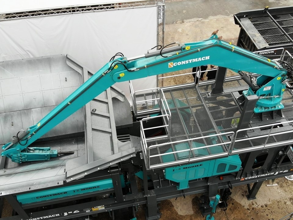 CONSTMACH Hydraulic Hammer Breaker – Maximum Impact Power for Tough Demolition Jobs - Britador: foto 1 CONSTMACH Hydraulic Hammer Breaker – Maximum Impact Power for Tough Demolition Jobs - Britador: foto 1