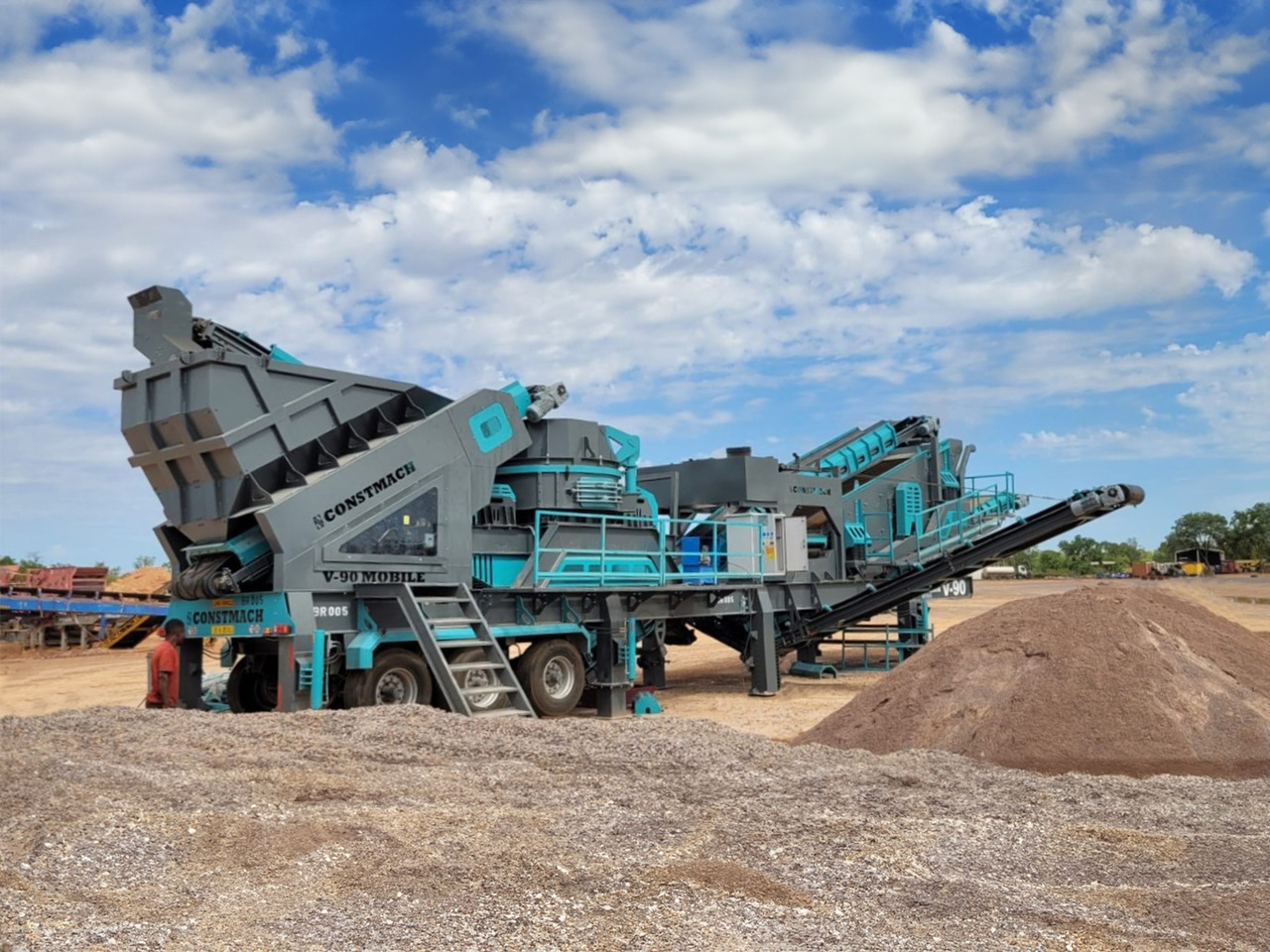 Constmach Concasseur À Impact À Axe Vertical Mobile D'une Capacité De 250 T/H - Britadeira móvel: foto 2 Constmach Concasseur À Impact À Axe Vertical Mobile D'une Capacité De 250 T/H - Britadeira móvel: foto 2