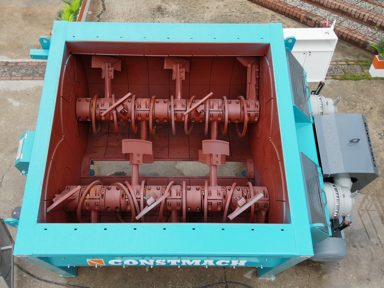 Constmach Doppelwellen-Betonmischer (Paddelmischer) - Betoneira: foto 2 Constmach Doppelwellen-Betonmischer (Paddelmischer) - Betoneira: foto 2