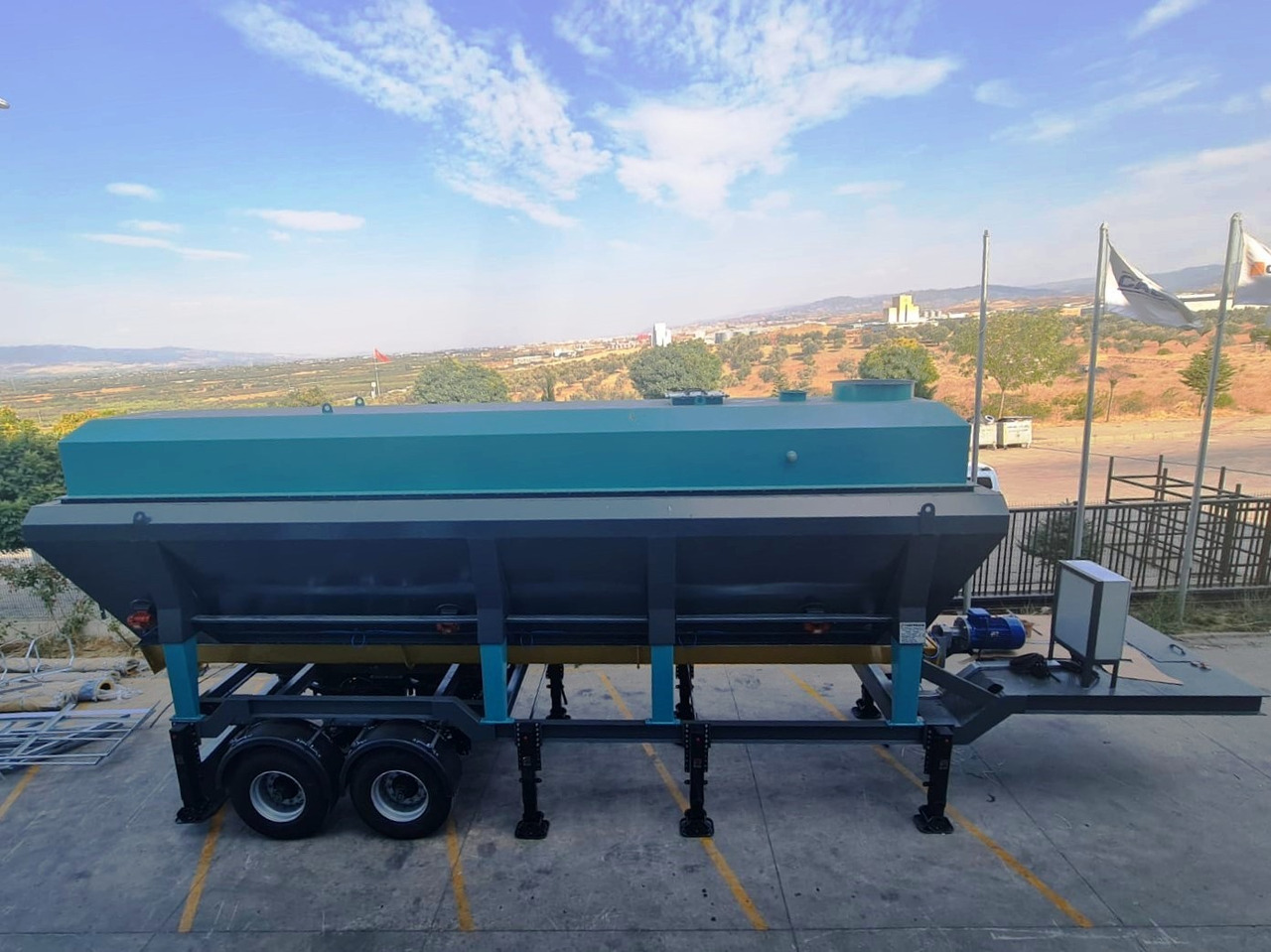 Constmach Mobile Cement Silo (Horizontal Cement Silo) - Silo de cimento: foto 2 Constmach Mobile Cement Silo (Horizontal Cement Silo) - Silo de cimento: foto 2