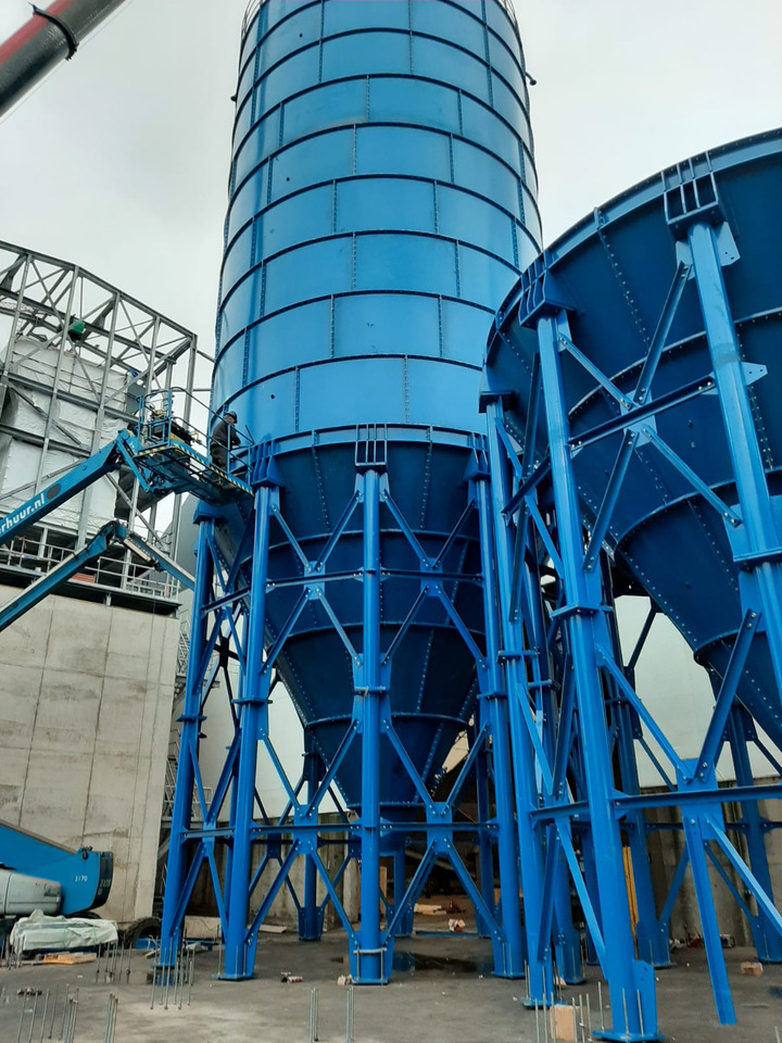 Constmach Silo à Ciment d'une Capacité de 3000 Tonnes - Silo de cimento: foto 1 Constmach Silo à Ciment d'une Capacité de 3000 Tonnes - Silo de cimento: foto 1