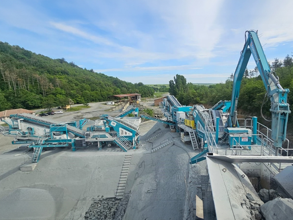 Constmach Station Mobile De Concassage À Percussion D'une Capacité De Production De 300 Tonnes - Britadeira móvel: foto 1 Constmach Station Mobile De Concassage À Percussion D'une Capacité De Production De 300 Tonnes - Britadeira móvel: foto 1