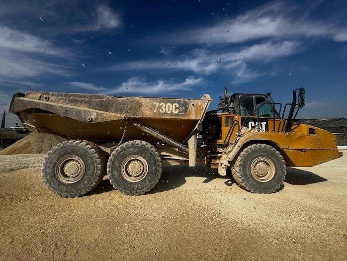 CAT 730C2 - Caminhão articulado: foto 1 CAT 730C2 - Caminhão articulado: foto 1