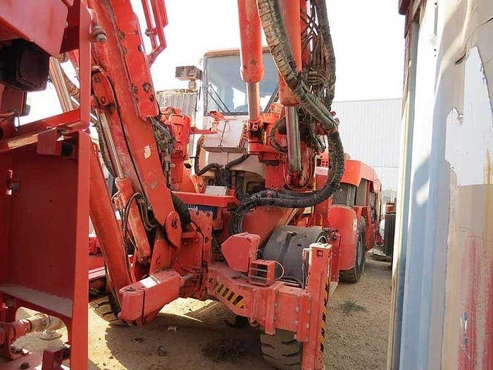 Sandvik DT 821 SC - Máquina de perfuração: foto 1 Sandvik DT 821 SC - Máquina de perfuração: foto 1