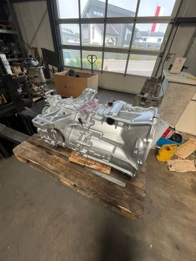 Mercedes-Benz G211-12 MP4 Actros - Caixa de velocidade para Camião chassi: foto 1 Mercedes-Benz G211-12 MP4 Actros - Caixa de velocidade para Camião chassi: foto 1