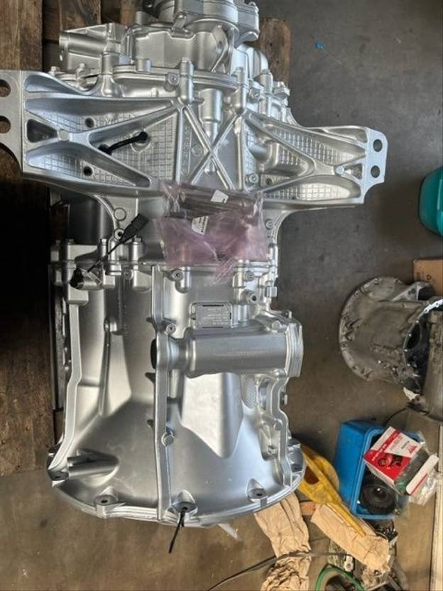 Mercedes-Benz G211-12 MP4 Actros - Caixa de velocidade para Camião chassi: foto 3 Mercedes-Benz G211-12 MP4 Actros - Caixa de velocidade para Camião chassi: foto 3