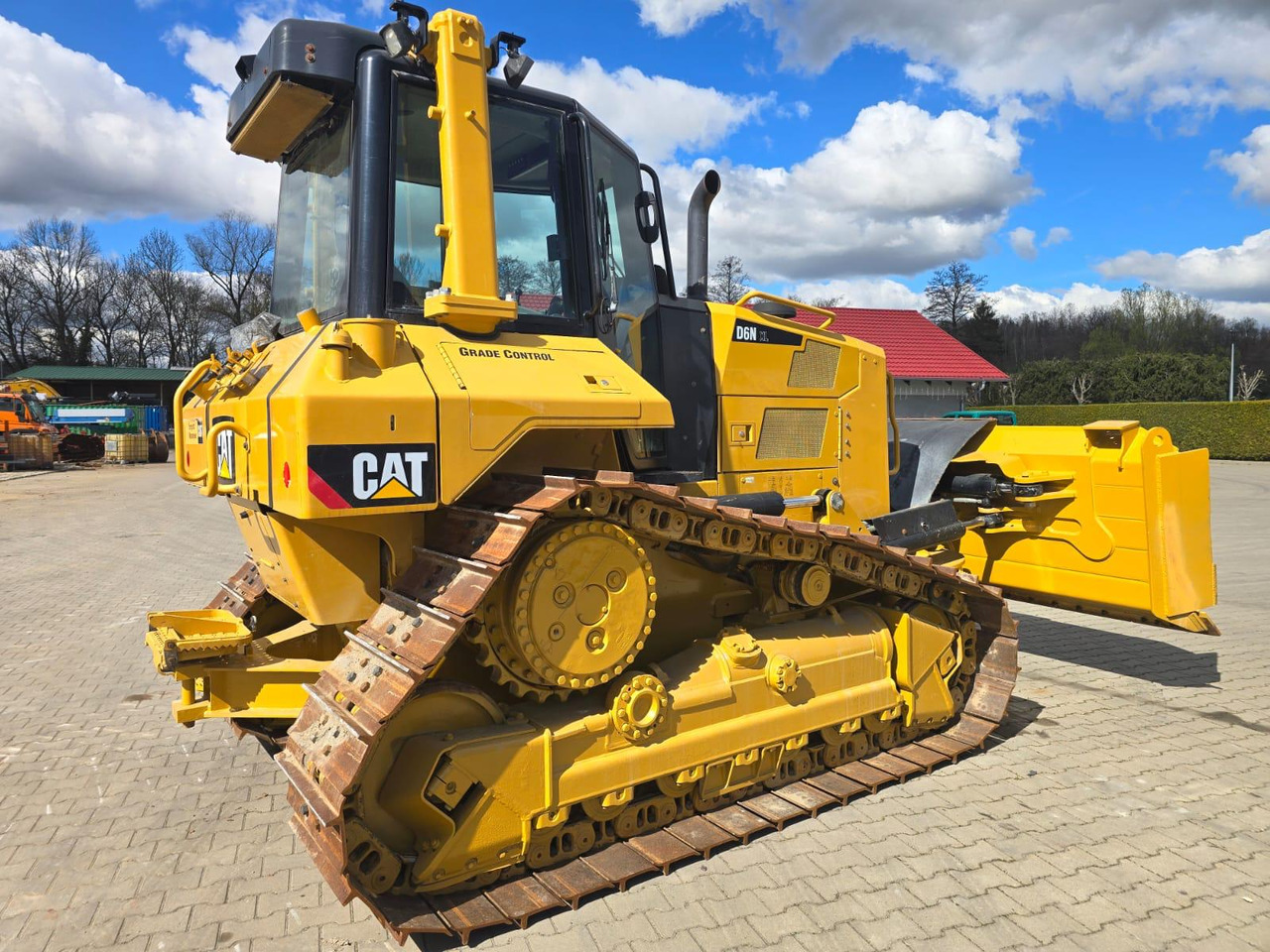 CATERPILLAR D 6 N XL - Buldôzer: foto 4 CATERPILLAR D 6 N XL - Buldôzer: foto 4