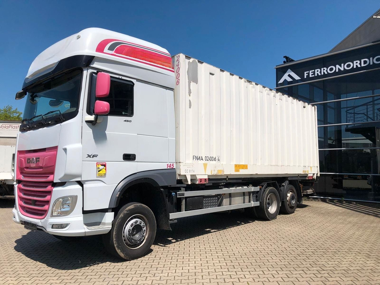 DAF XF450 SSC Lenk/Lift*LBW*AHK*Standkl.*inkl.Koffer - Camião transportador de contêineres/ Caixa móvel: foto 3 DAF XF450 SSC Lenk/Lift*LBW*AHK*Standkl.*inkl.Koffer - Camião transportador de contêineres/ Caixa móvel: foto 3