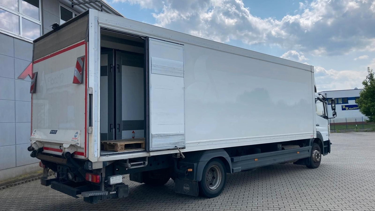 Mercedes-Benz Atego 1530 Frigoblock*3 Verdampfer+Trennwände - Camião frigorífico: foto 3 Mercedes-Benz Atego 1530 Frigoblock*3 Verdampfer+Trennwände - Camião frigorífico: foto 3