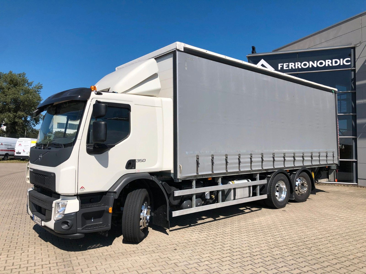 Volvo FE 350 26T 6x2 Lenkachse*ALU*LBW*EDSCHA - Camião de lona: foto 2 Volvo FE 350 26T 6x2 Lenkachse*ALU*LBW*EDSCHA - Camião de lona: foto 2