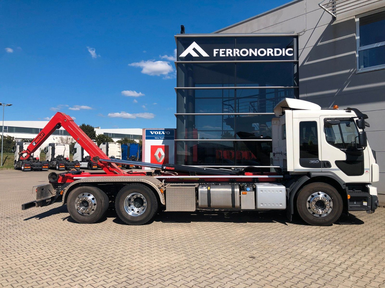 Volvo FE 350 6x2 Lenkachse*Alufelgen*HIAB*AHK*Klima - Camião polibenne: foto 5 Volvo FE 350 6x2 Lenkachse*Alufelgen*HIAB*AHK*Klima - Camião polibenne: foto 5