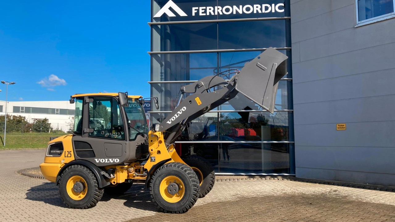 Volvo JL25H Electric *Auch Miete Volvo L25 Electric *Auch Miete*Neuzustand+22+14 kW - Pá carregadora de rodas: foto 1 Volvo JL25H Electric *Auch Miete Volvo L25 Electric *Auch Miete*Neuzustand+22+14 kW - Pá carregadora de rodas: foto 1