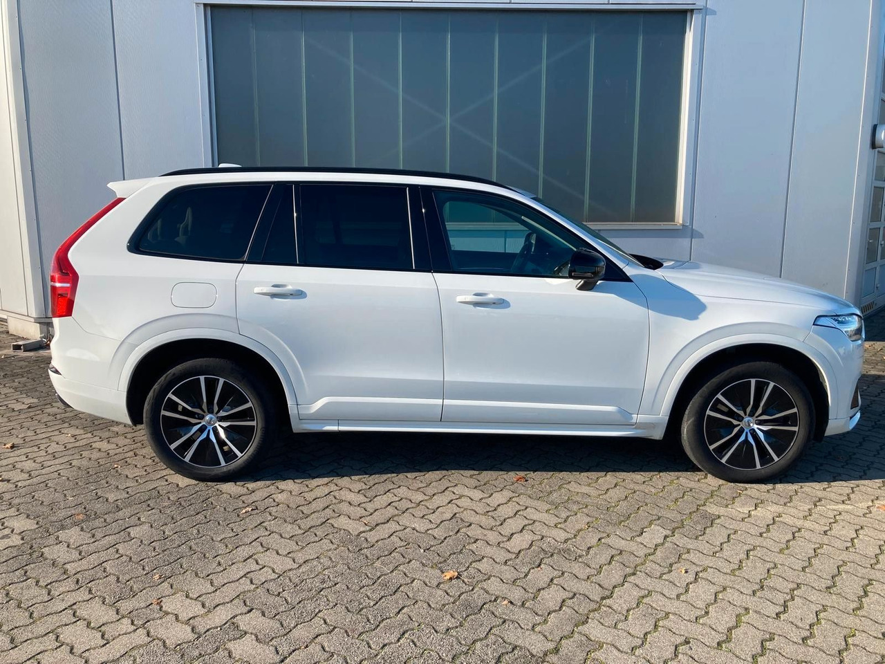 Volvo XC 90 T8 R-Des. Exp. Rech. Pl.-In Hybr. AWD 7-S. - SUV: foto 3 Volvo XC 90 T8 R-Des. Exp. Rech. Pl.-In Hybr. AWD 7-S. - SUV: foto 3