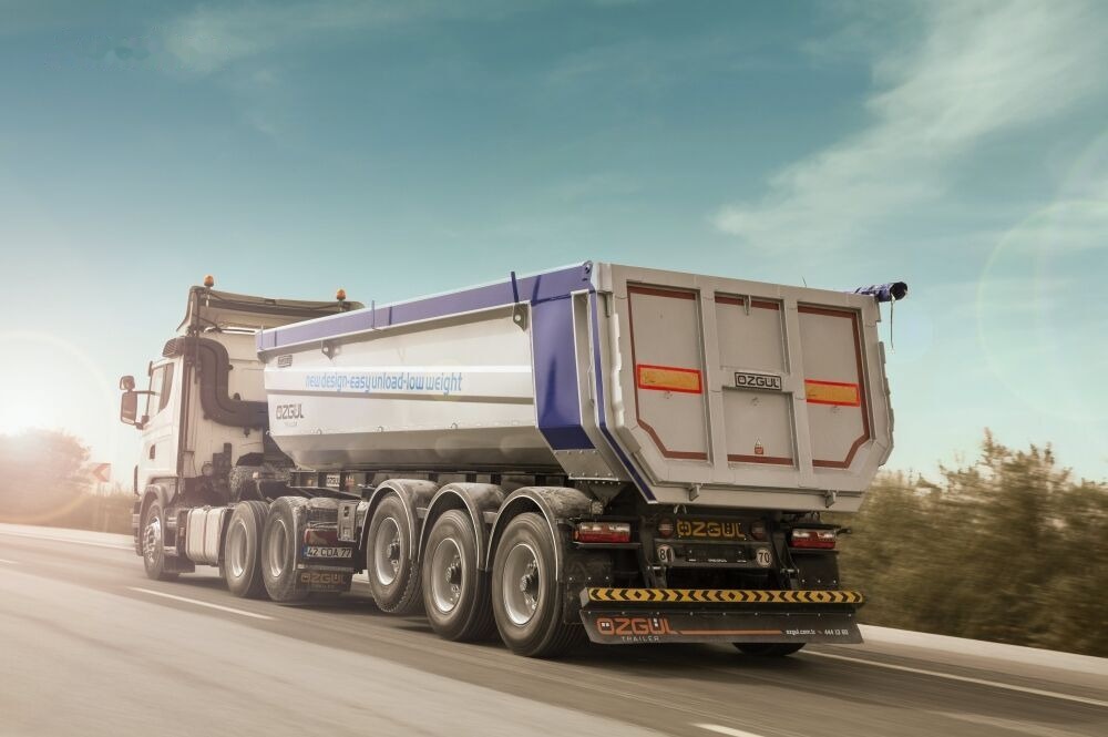 Özgül HALF PIPE TIPPING TRAILER LIGHT MODEL - Semi-reboque basculante: foto 1 Özgül HALF PIPE TIPPING TRAILER LIGHT MODEL - Semi-reboque basculante: foto 1