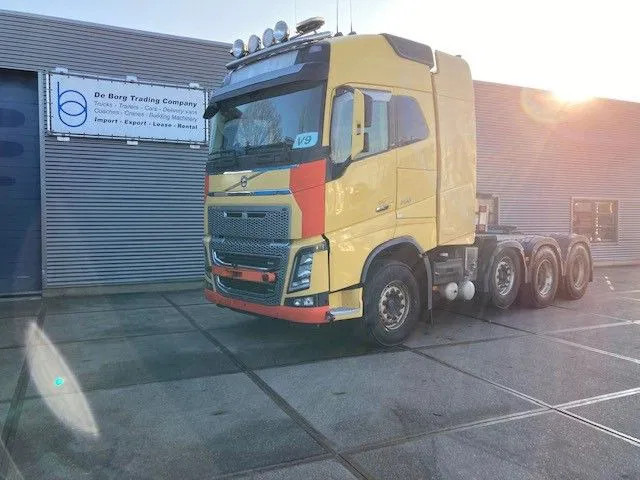 Volvo FH 16.750 8x4/4 - Tractor: foto 1 Volvo FH 16.750 8x4/4 - Tractor: foto 1