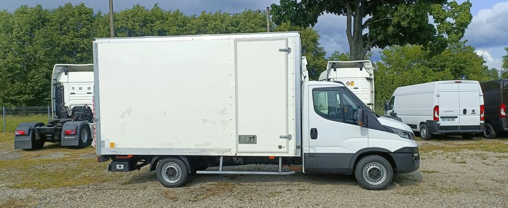Iveco Daily 35S16 - Carrinha de contentor: foto 4 Iveco Daily 35S16 - Carrinha de contentor: foto 4
