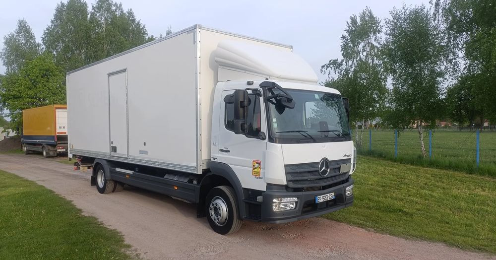 Mercedes-Benz Atego 1218 - Camião furgão: foto 2 Mercedes-Benz Atego 1218 - Camião furgão: foto 2