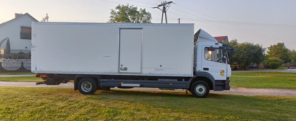 Mercedes-Benz Atego - Camião frigorífico: foto 4 Mercedes-Benz Atego - Camião frigorífico: foto 4
