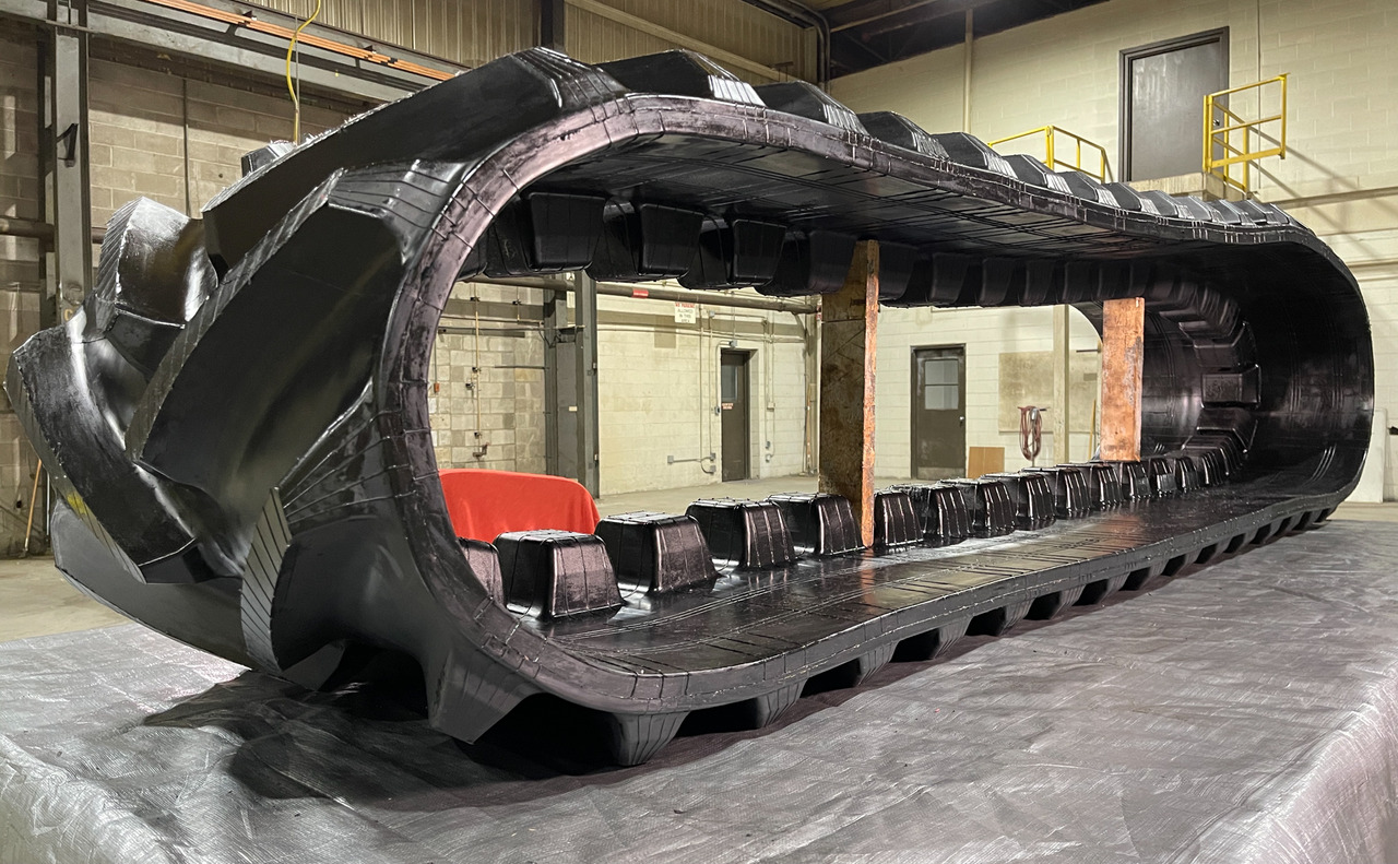 GTW TankTuff for CLAAS Lexion Terra Trac - Rasto para Trator de rastos: foto 4 GTW TankTuff for CLAAS Lexion Terra Trac - Rasto para Trator de rastos: foto 4