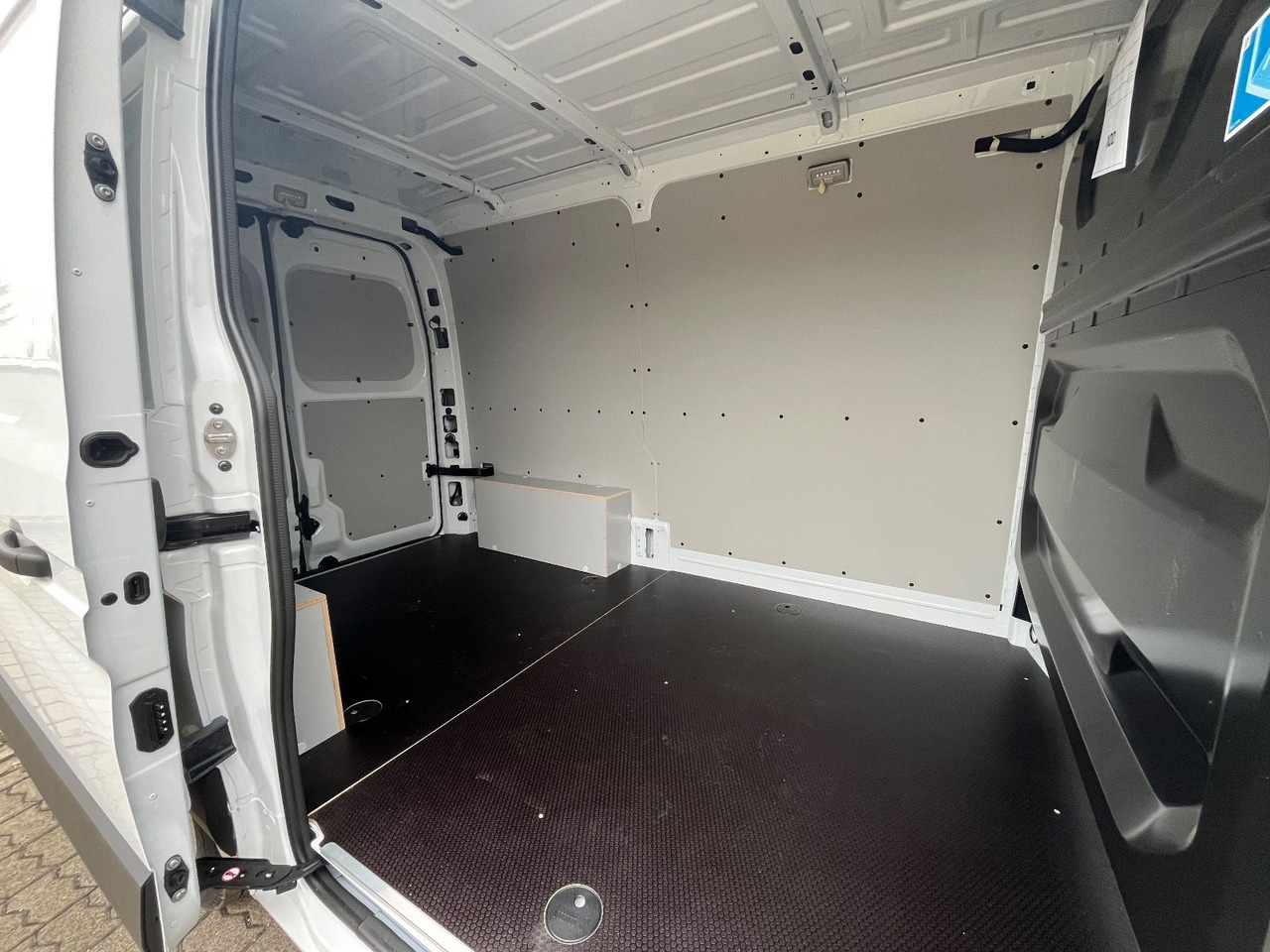 Furgão, Carrinha elétrica Renault MASTER L2H2 ELEKTRO: foto 9 Furgão, Carrinha elétrica Renault MASTER L2H2 ELEKTRO: foto 9