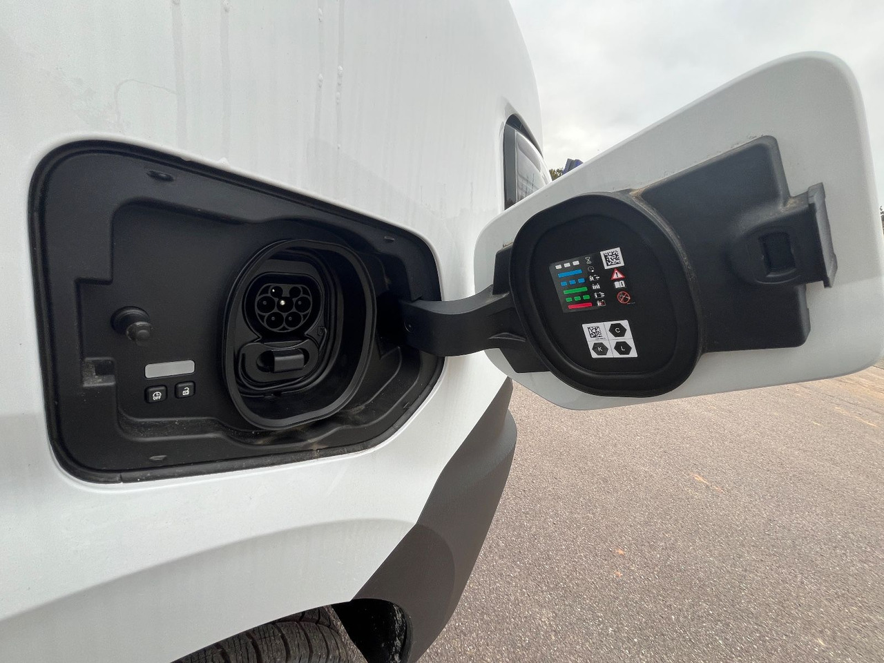 Furgão, Carrinha elétrica Renault MASTER L2H2 ELEKTRO: foto 10 Furgão, Carrinha elétrica Renault MASTER L2H2 ELEKTRO: foto 10